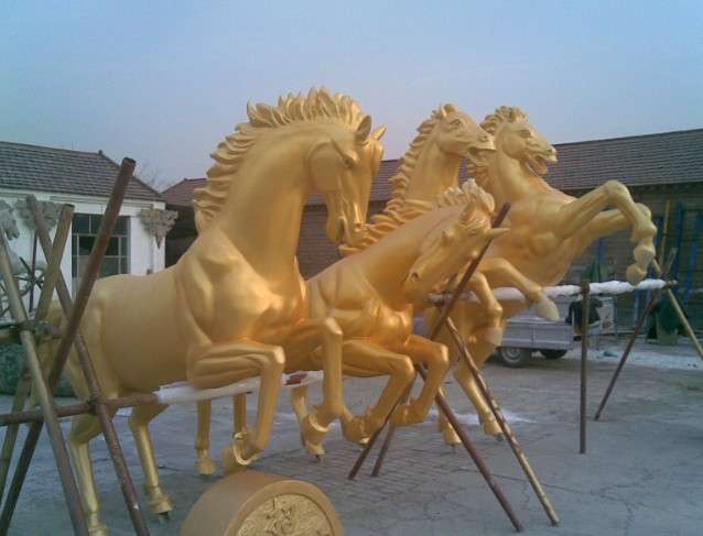 欧式人物骑马雕塑